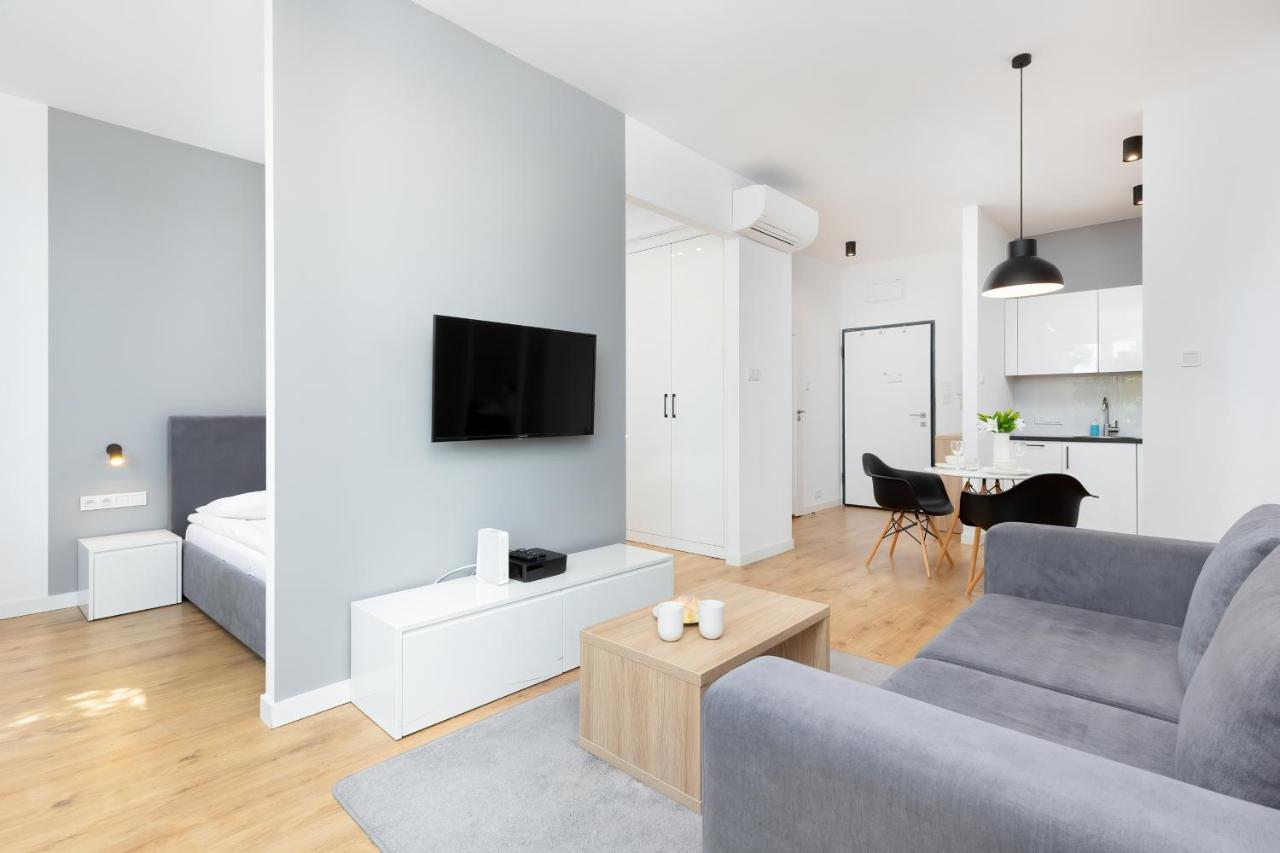 Wola Pet-Friendly Apartments With Ac Slawinska By Noclegi Renters Warsaw Exterior photo